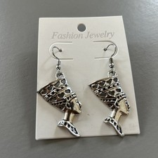 Nefertiti charm drop earrings silver tone  Egyptian African Queen