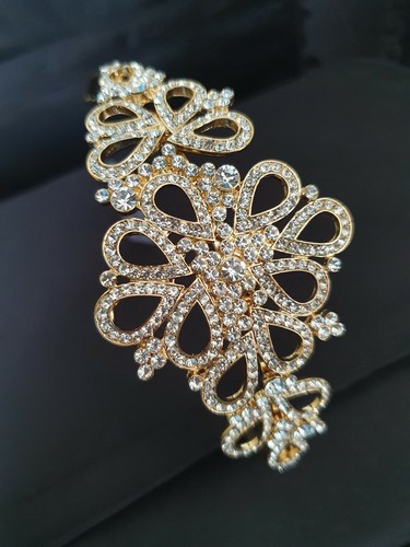 Stunning jon richard gold - jon,