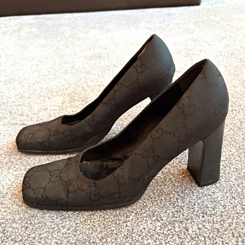 Vintage gucci black logo - gucci,