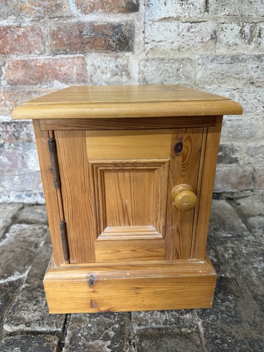 Small pine bedside cabinet - small,
