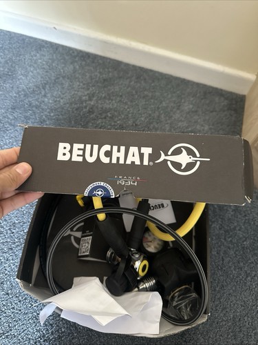 Beuchat diving regulator set - beuchat,
