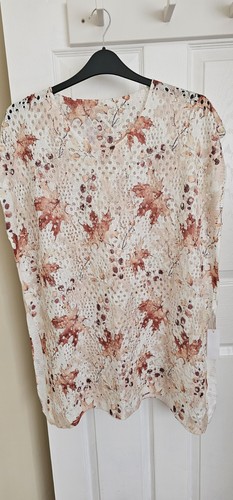 Beach cover size bnwt - up, xl