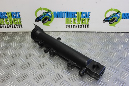 Yamaha yzf right - fork, leg
