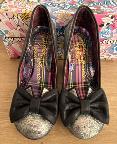 Irregular choice just - irregular, in