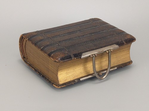 Small victorian photo album - photo,