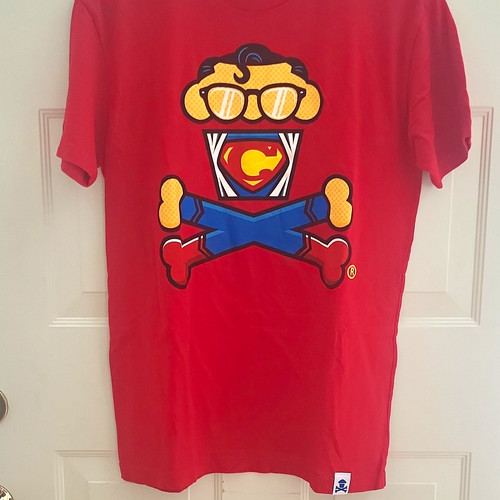 Johnny cupcakes superman - johnny,