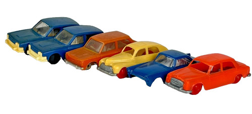 Job lot vintage - 6, plastic