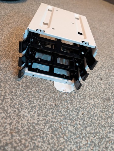 Corsair 7000x drive cage - drive,