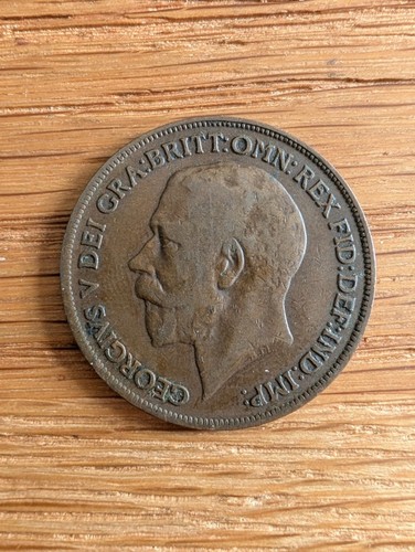 King george one penny coin - v,