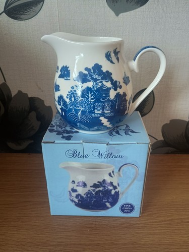 Blue willow jug - blue, leonardo