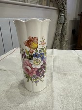 Aynsley Howard Sprays Large