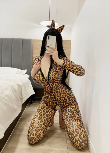 Women leopard print faux - leopard,