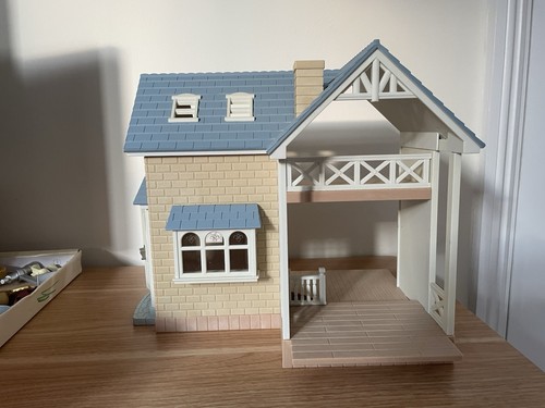 Sylvanian families house - families,