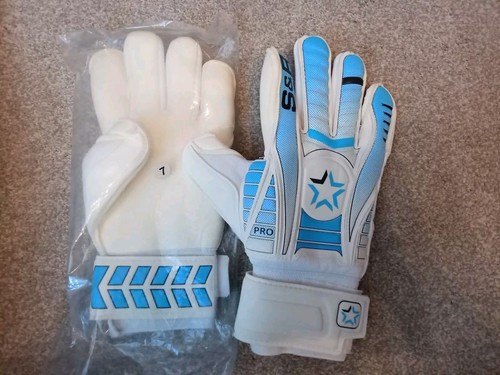 Pro goalkeeper gloves size - pro,