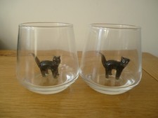2 Murano glass cats in wine