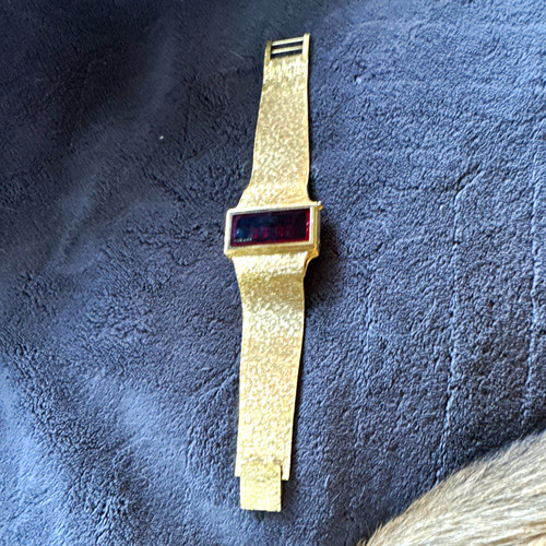 Rotary digital quartz watch - quartz,