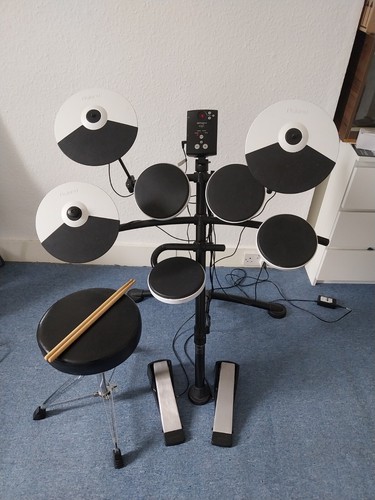 Roland electronic v - roland,