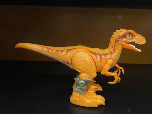 Moving raptor dinosaur - moving, (dinosaur