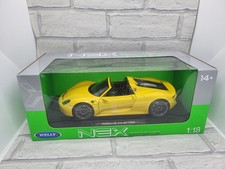 Welly 1/18 Scale Model Car