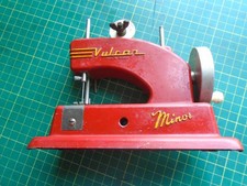 VINTAGE - VULCAN Minor Sewing Machine 1950's-1960's.