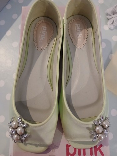 Pale green open toe - pale,