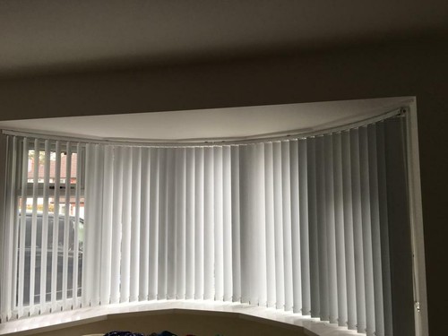 Curved vertical blinds full - vertical,