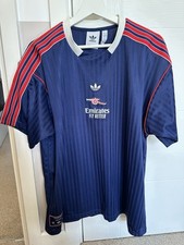 PLAYER ISSUE Arsenal Adidas Large Terrace Icons T Shirt 24/25 Kit Room