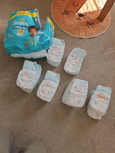 Size pampers nappies - 5,
