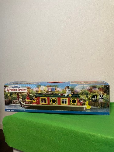 Sylvanian families canal - families,