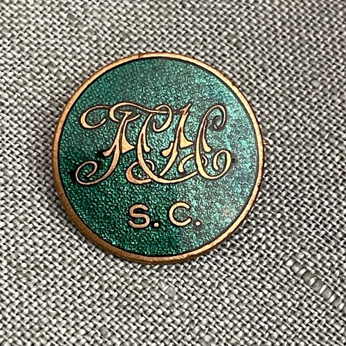 Hunt supporters club enamel - supporters,