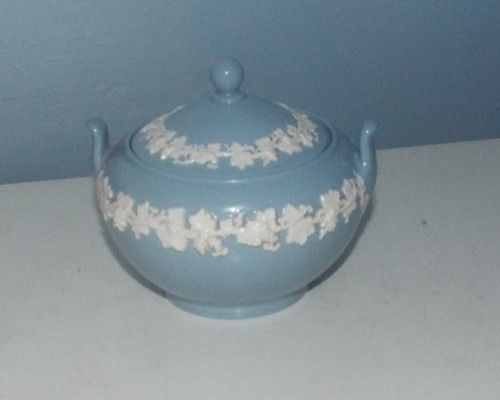 Wedgwood embossed queensware - wedgwood,