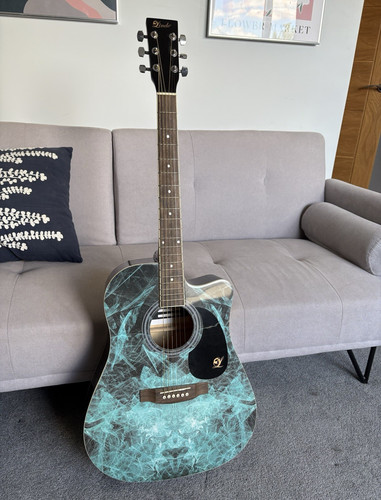 Lindo fractal acoustic guitar - lindo,