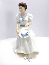 Royal Doulton JEAN HN3757  Full Size Pretty Ladies Figurine