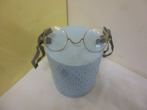 Vintage round reading glasses - vintage,