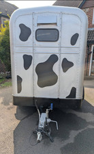 Rice Horse Box / Mobile Bar /