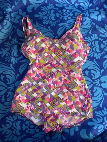Rare 1970s one piece - rare, swimming
