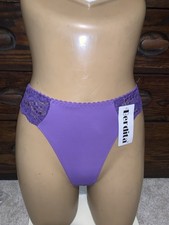 Bnwt berdita lilac floral lace