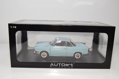 B61 autoart auto art - 1:18,