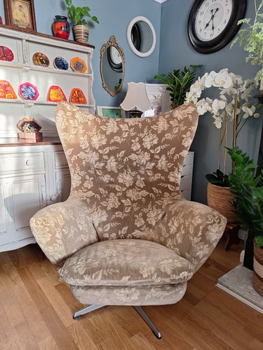 Swivel wingback egg shaped - swivel,