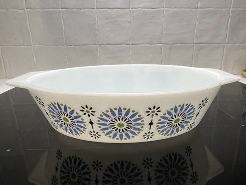 Pyrex blue iris medallion jaj - blue,