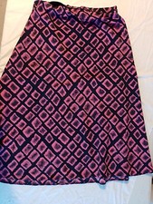 Ladies Skirt Damart Size 14 Patterned Black Pink 20007