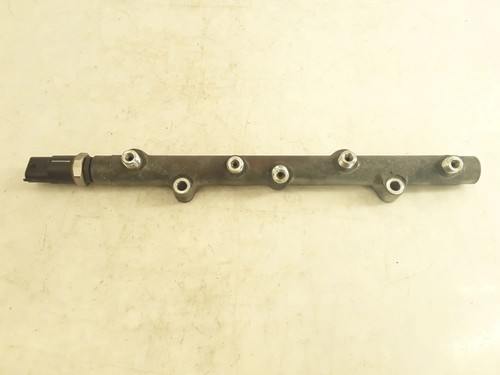 T fuel rail - mg,