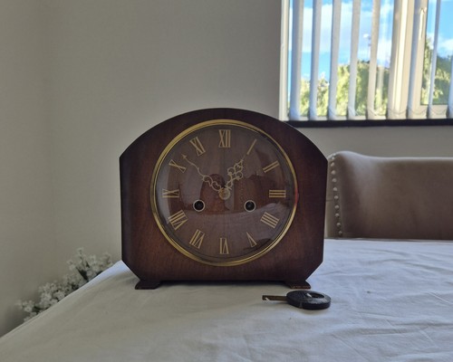 Vintage art deco smiths mantel - vintage,