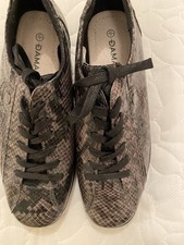 Damart Women’s Shoes Size 41 7 Flat Black Grey Faux Snake Print NWOT