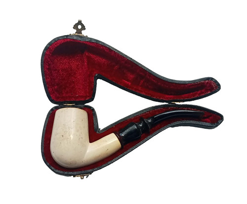 Vintage curved meerschaum pipe - curved,
