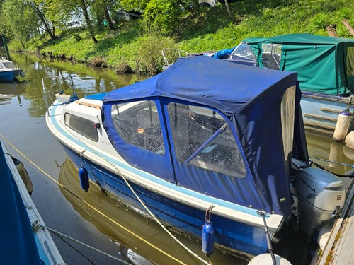 Cabin crusier - cabin,