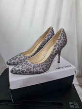 Nine West Flagship Animal
