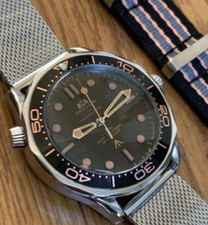 Automatic watch, James Bond 007 homage, 2 Straps Milanese and No Time To Die,..