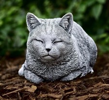 Cat memorial Sitting cat figure concrete Cat garden statue Realistic cat garden