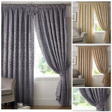 Tivoli Trailing Leaves Pattern